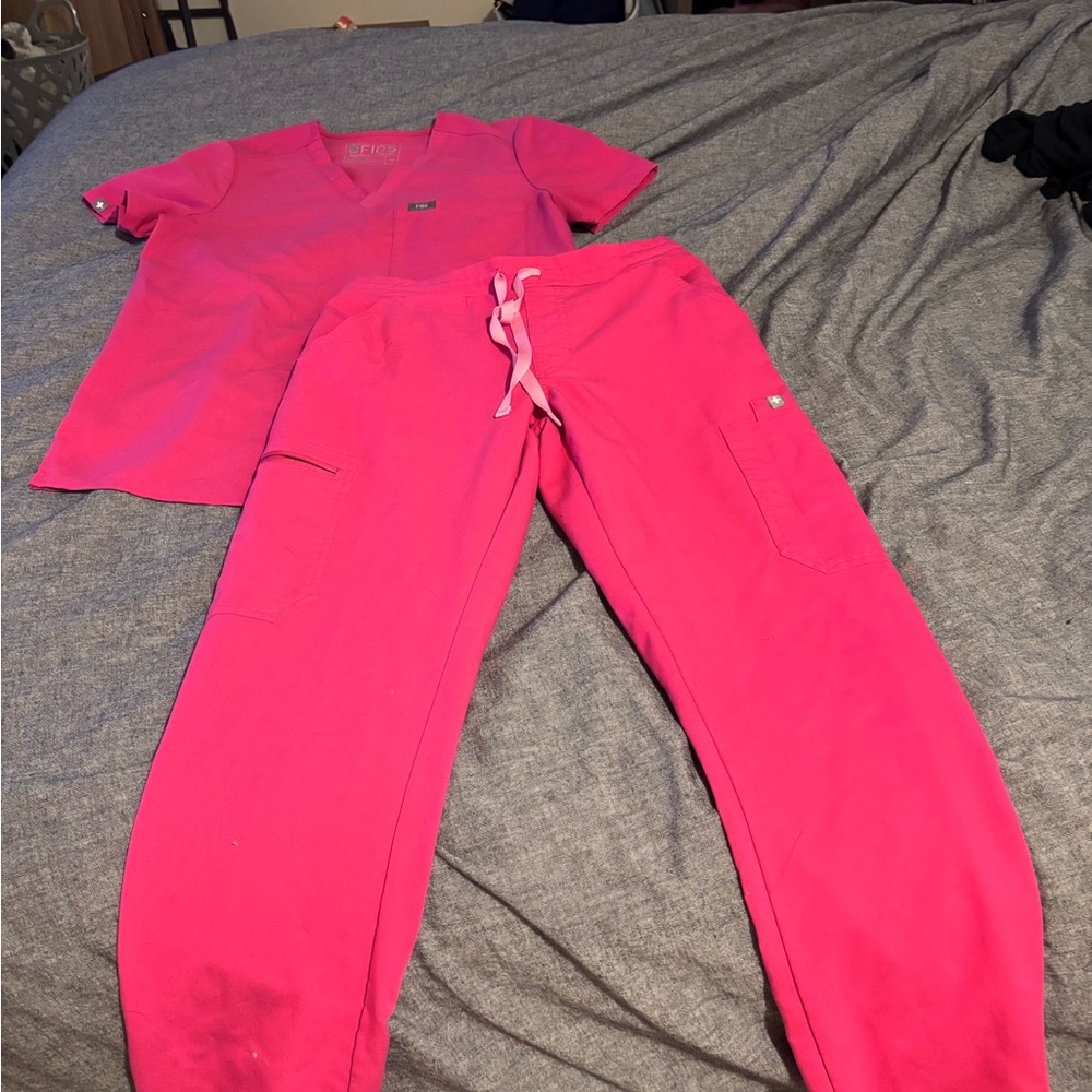 Figs Hot Pink Scrub Set